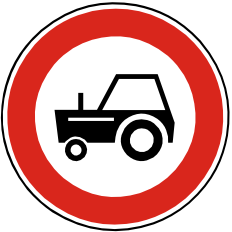 Zkaz vjezdu traktor