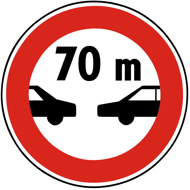 Dopravn znaka Nejmen vzdlenost mezi vozidly B 34. Zkazov dopravn znaka Nejmen vzdlenost mezi vozidly zakazuje idii motorovho vozidla jzdu za motorovm vozidlem jedoucm ped nm ve vzdlenosti men ne vyznaen na znace.